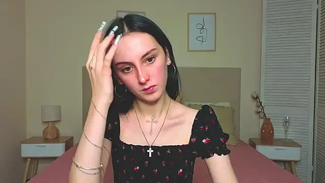 Snapshot of Little_moly999 chatting on 15, 10, 2025 Little moly999 online show from 15, 10, 2025