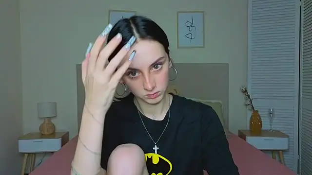 Snapshot of Little_moly999 chatting on 17, 10, 2025 Little moly999 online show from 17, 10, 2025