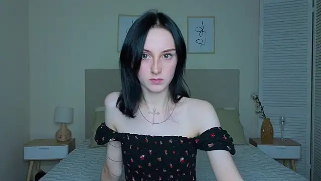 Snapshot of Little_moly999 chatting on 22, 10, 2025 Little moly999 online show from 22, 10, 2025