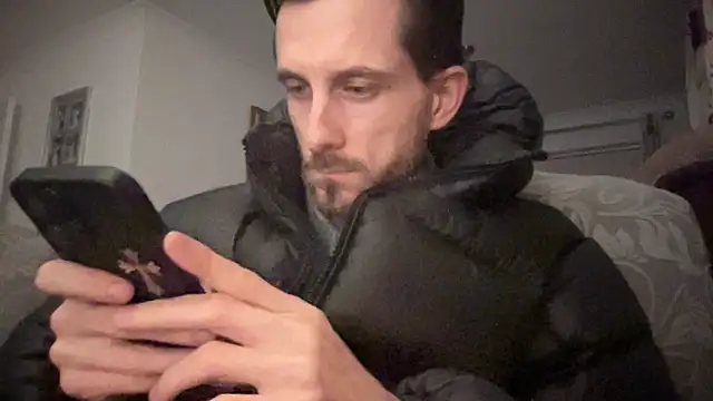 Big8inchUncutCock online show from 10, 4, 2026