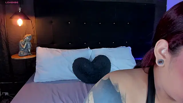 Snapshot of Rose_Blossom chatting on 7, 1, 2026 Rose Blossom online show from 7, 1, 2026