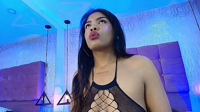 Snapshot of LexieBloom chatting on 20, 11, 2025 LexieBloom online show from 20, 11, 2025