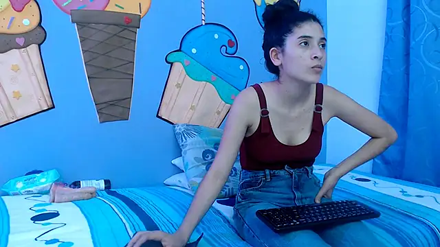 skinnykalitzo18 online show from 11, 1, 2026