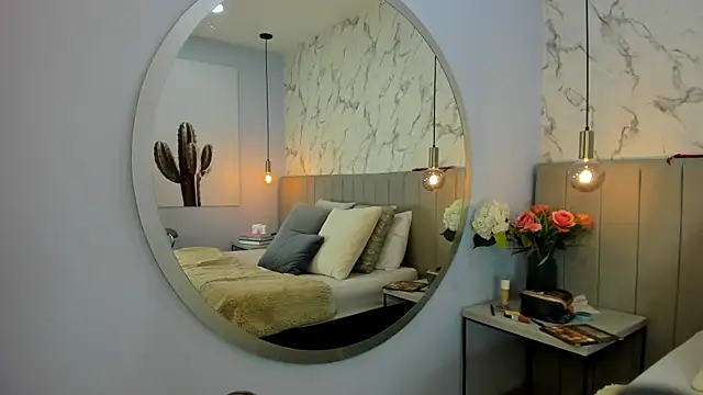 Snapshot of Karlla_Brown chatting on 16, 11, 2025 Karlla Brown online show from 16, 11, 2025