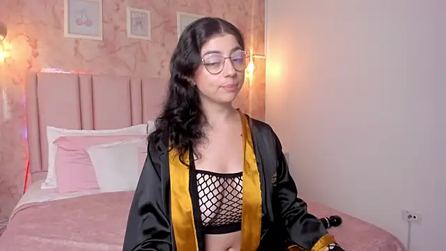 anntonella watson online show from 6, 10, 2025