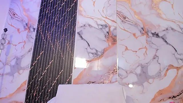 Snapshot of MartiinaRosse chatting on 20, 10, 2025 MartiinaRosse online show from 20, 10, 2025