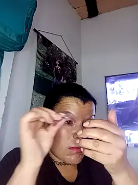 Snapshot of Hanna_Kieran chatting on 12, 10, 2025 Hanna Kieran online show from 12, 10, 2025