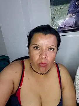 Snapshot of Hanna_Kieran chatting on 22, 10, 2025 Hanna Kieran online show from 22, 10, 2025