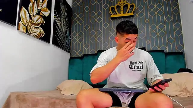 king falconer online show from 9, 10, 2025