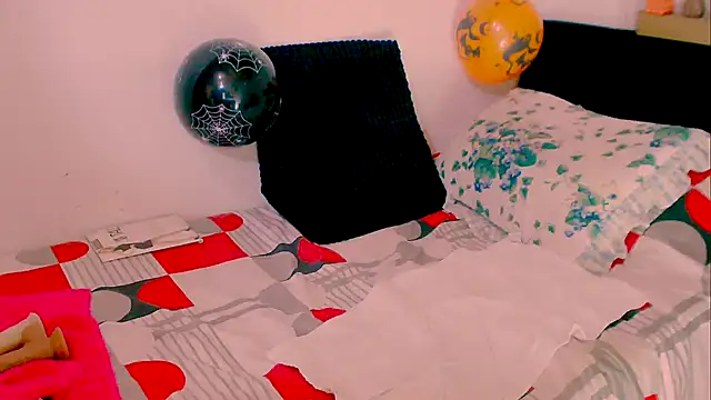 Snapshot of Kendraline1 chatting on 30, 10, 2025 Kendraline1 online show from 30, 10, 2025