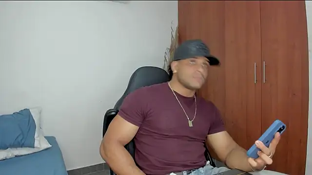 Evansdark1 online show from 12, 4, 2026