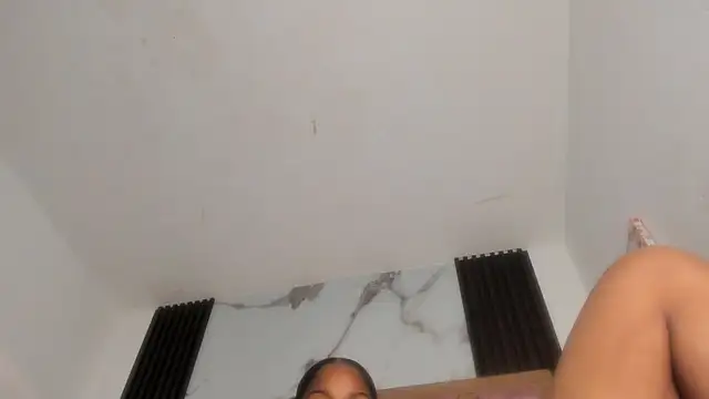 Snapshot of kandy_bronw chatting on 1, 10, 2025 kandy bronw online show from 1, 10, 2025