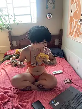 CamillyBlum online show from 12, 11, 2025