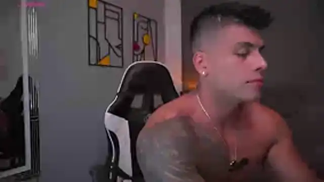 tyler muscle1 online show from 15, 4, 2026