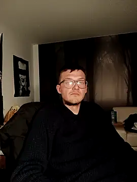 Snapshot of liema3156 chatting on 19, 10, 2025 liema3156 online show from 19, 10, 2025