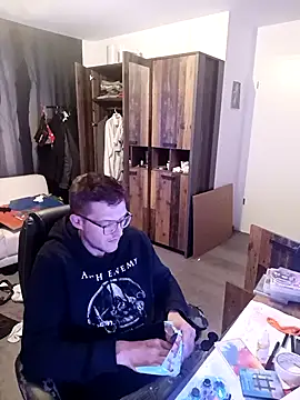 Snapshot of liema3156 chatting on 3, 11, 2025 liema3156 online show from 3, 11, 2025