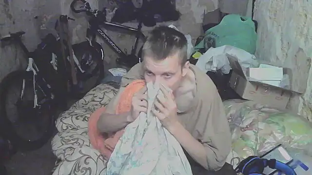 Snapshot of makarov1993 chatting on 13, 9, 2025 makarov1993 online show from 13, 9, 2025