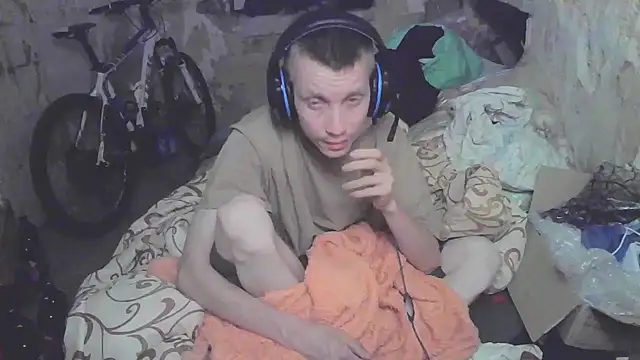 Snapshot of makarov1993 chatting on 17, 9, 2025 makarov1993 online show from 17, 9, 2025