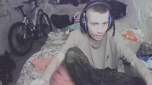 Snapshot of makarov1993 chatting on 17, 9, 2025 makarov1993 online show from 17, 9, 2025