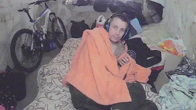 Snapshot of makarov1993 chatting on 19, 9, 2025 makarov1993 online show from 19, 9, 2025