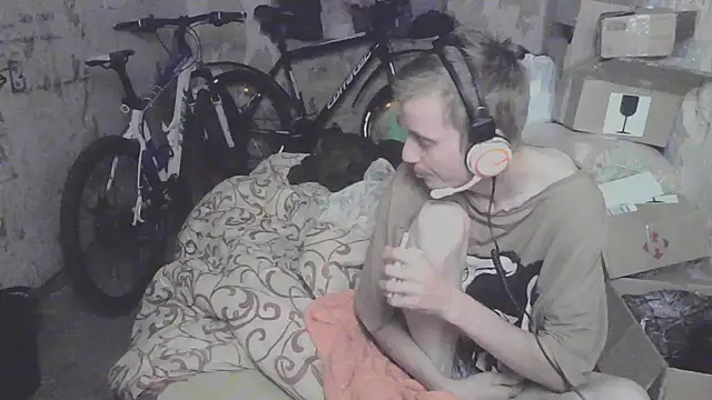 Snapshot of makarov1993 chatting on 30, 9, 2025 makarov1993 online show from 30, 9, 2025