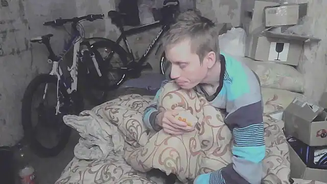 Snapshot of makarov1993 chatting on 2, 10, 2025 makarov1993 online show from 2, 10, 2025