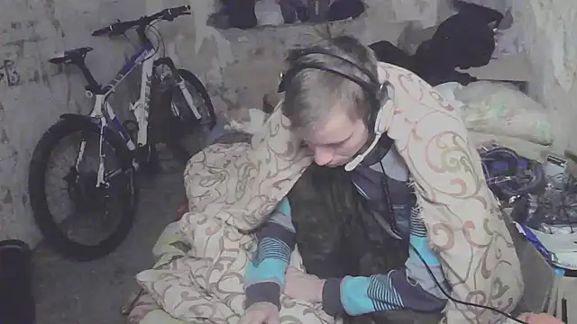 Snapshot of makarov1993 chatting on 7, 10, 2025 makarov1993 online show from 7, 10, 2025