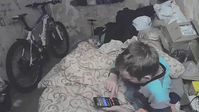 Snapshot of makarov1993 chatting on 12, 10, 2025 makarov1993 online show from 12, 10, 2025