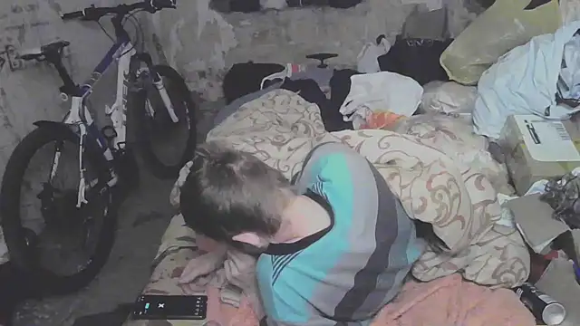 Snapshot of makarov1993 chatting on 27, 10, 2025 makarov1993 online show from 27, 10, 2025