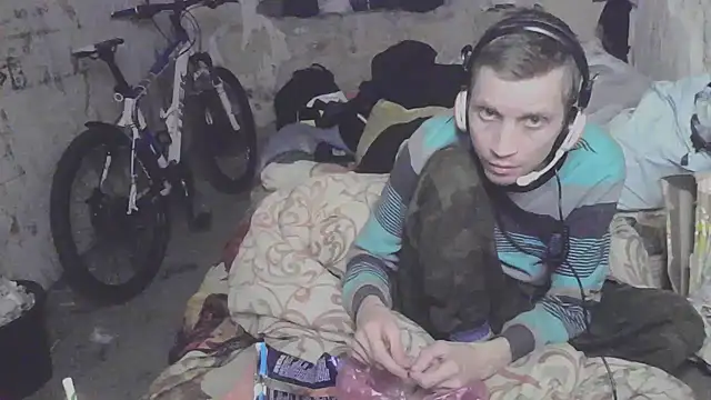 Snapshot of makarov1993 chatting on 28, 10, 2025 makarov1993 online show from 28, 10, 2025