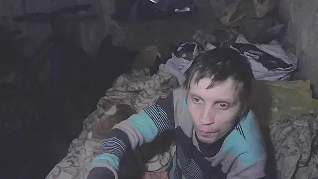 Snapshot of makarov1993 chatting on 2, 12, 2025 makarov1993 online show from 2, 12, 2025