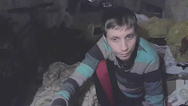 Snapshot of makarov1993 chatting on 4, 12, 2025 makarov1993 online show from 4, 12, 2025