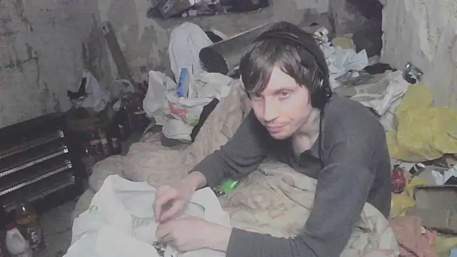 Snapshot of makarov1993 chatting on 2, 6, 2026 makarov1993 online show from 2, 6, 2026