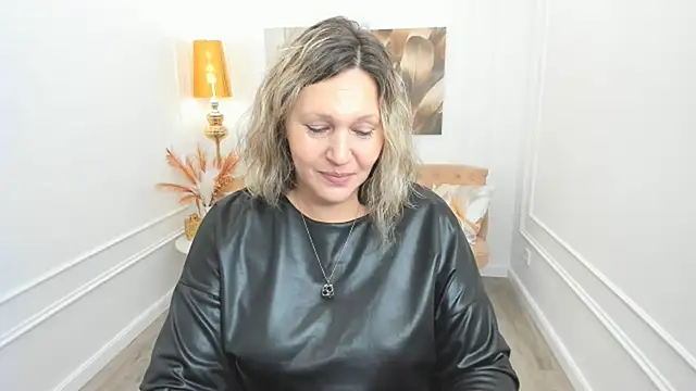 NinaStarle online show from 15, 5, 2026