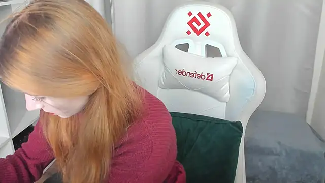 Snapshot of CarolinaGilbert chatting on 30, 10, 2025 CarolinaGilbert online show from 30, 10, 2025