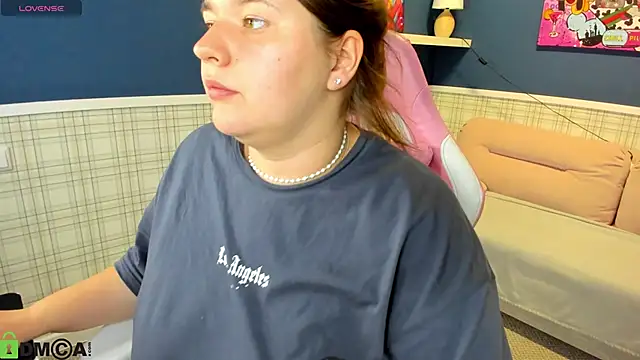 Snapshot of Chloee_White chatting on 14, 9, 2025 Chloee White online show from 14, 9, 2025