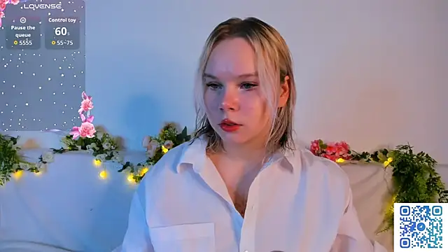 girlllsooft online show from 16, 11, 2025