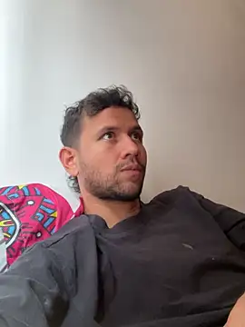 Snapshot of Michaell_Spinelly chatting on 10, 9, 2025 Michaell Spinelly online show from 10, 9, 2025