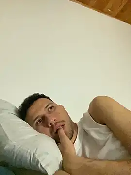 Snapshot of Michaell_Spinelly chatting on 2, 10, 2025 Michaell Spinelly online show from 2, 10, 2025