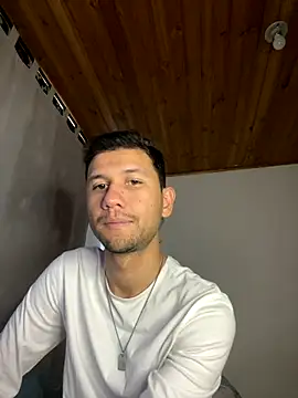 Snapshot of Michaell_Spinelly chatting on 21, 10, 2025 Michaell Spinelly online show from 21, 10, 2025