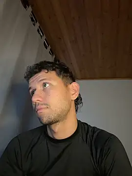 Snapshot of Michaell_Spinelly chatting on 22, 10, 2025 Michaell Spinelly online show from 22, 10, 2025