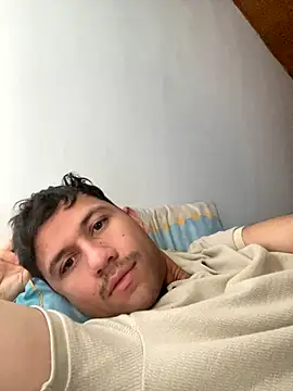 Snapshot of Michaell_Spinelly chatting on 2, 11, 2025 Michaell Spinelly online show from 2, 11, 2025