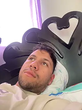 Snapshot of Michaell_Spinelly chatting on 15, 11, 2025 Michaell Spinelly online show from 15, 11, 2025