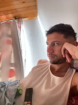 Snapshot of Michaell_Spinelly chatting on 14, 12, 2025 Michaell Spinelly online show from 14, 12, 2025