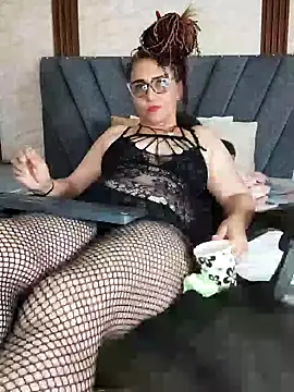 Cailinmilf online show from 12, 10, 2025
