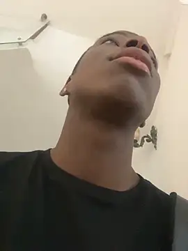 Snapshot of CharlesBrown_ chatting on 14, 11, 2025 CharlesBrown online show from 14, 11, 2025