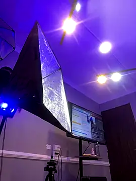 Snapshot of CharlesBrown_ chatting on 16, 12, 2025 CharlesBrown online show from 16, 12, 2025