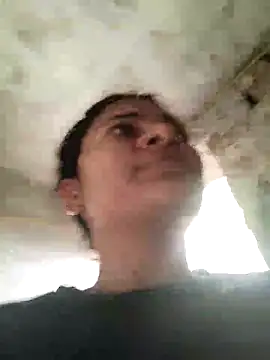 Snapshot of couple_71 chatting on 15, 12, 2025 couple 71 online show from 15, 12, 2025