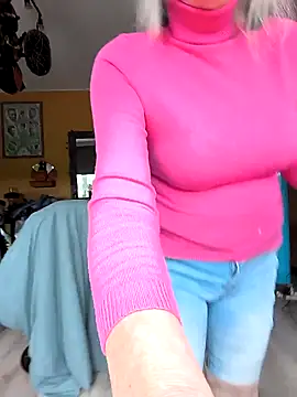 Snapshot of SexyKato001 chatting on 24, 10, 2025 SexyKato001 online show from 24, 10, 2025