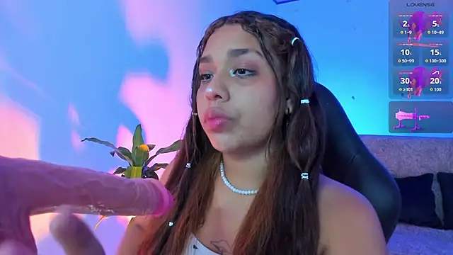 Snapshot of giselle_upp chatting on 27, 11, 2025 giselle upp online show from 27, 11, 2025